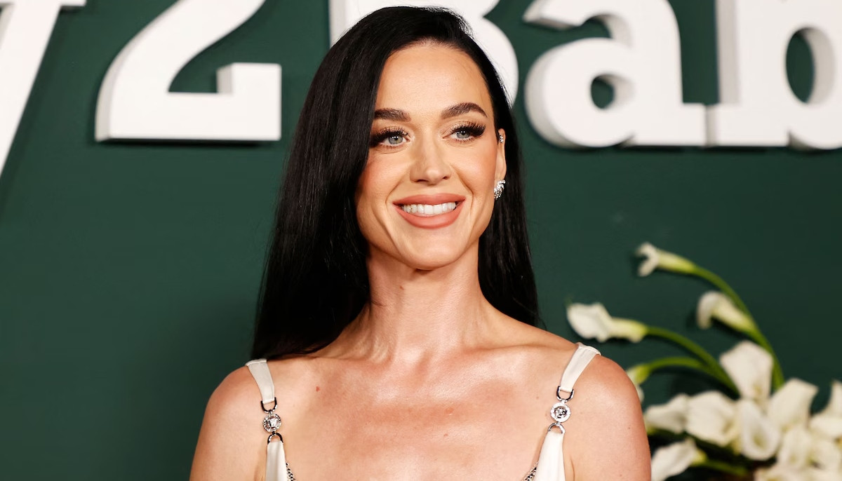 Katy Perry explains why she gets 'attached' to certain scents